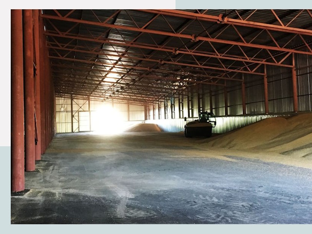 Строительство зернохранилищ в Советской Гавани