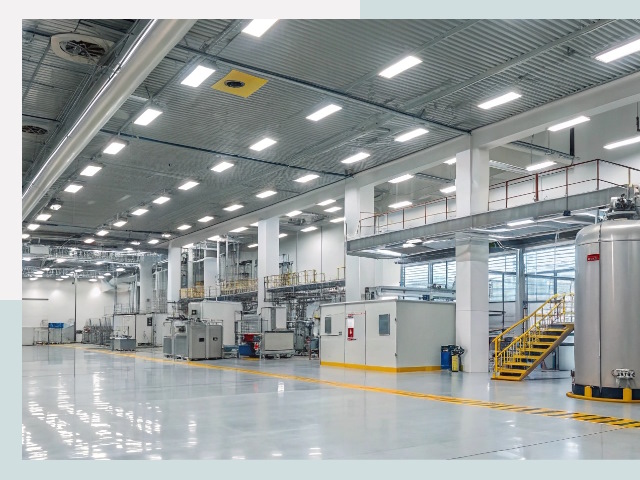 Освещение ангаров в Советской Гавани от 623 руб. - Эффективные решения